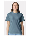 Comfort Colors 1717 Ice Blue — on model front