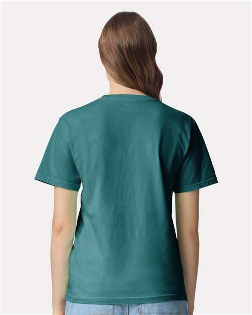 Comfort Colors 1717 Seafoam — on model back