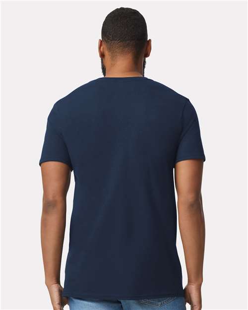 Gildan 64V00 Navy — on model back