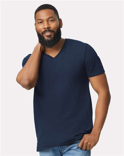 Gildan 64V00 Navy — on model front