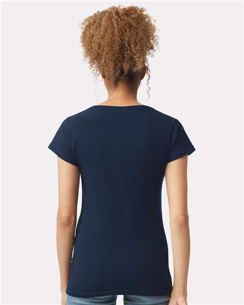 Gildan 64V00L Navy — on model back