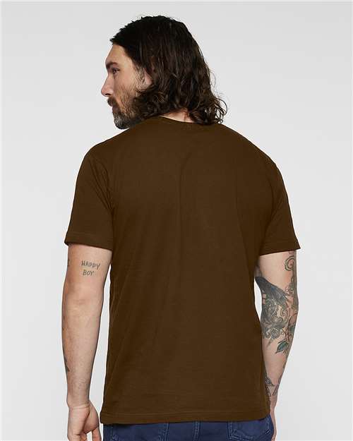 LAT 6901 Brown — on model back