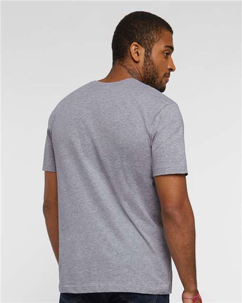 LAT 6901 Heather — on model back