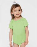 Rabbit Skins 4424 Key Lime — on model front