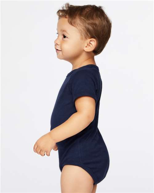Rabbit Skins 4424 Navy — on model side