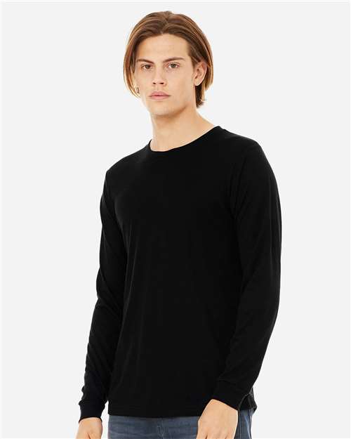 BELLA + CANVAS 3513 Solid Black Triblend — on model side