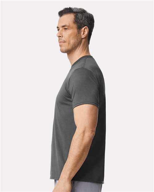 Gildan 42000 Charcoal — on model side