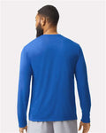 Gildan 42400 Royal — on model back