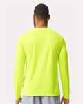 Gildan 42400 Safety Green — on model back