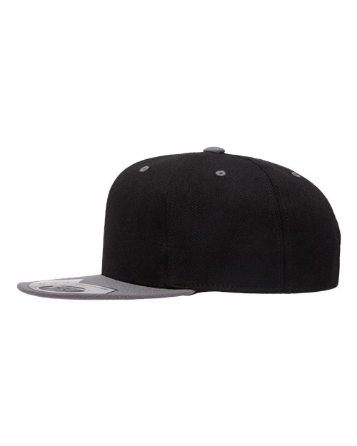Flexfit 110F Black/ Grey — direct side