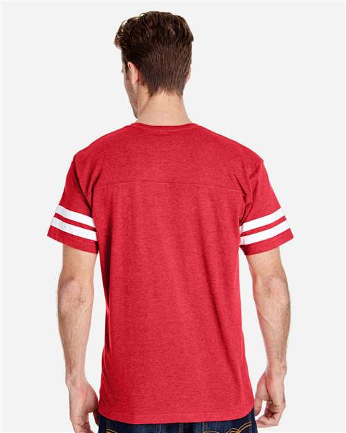 LAT 6937 Vintage Red/ White — on model back