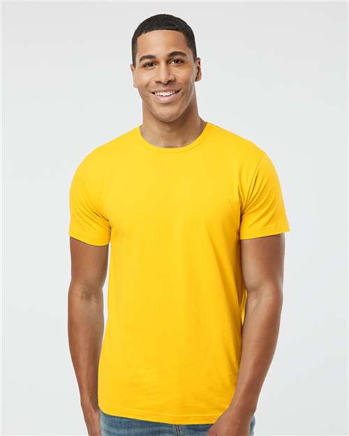 LAT 6901 Yellow — on model front