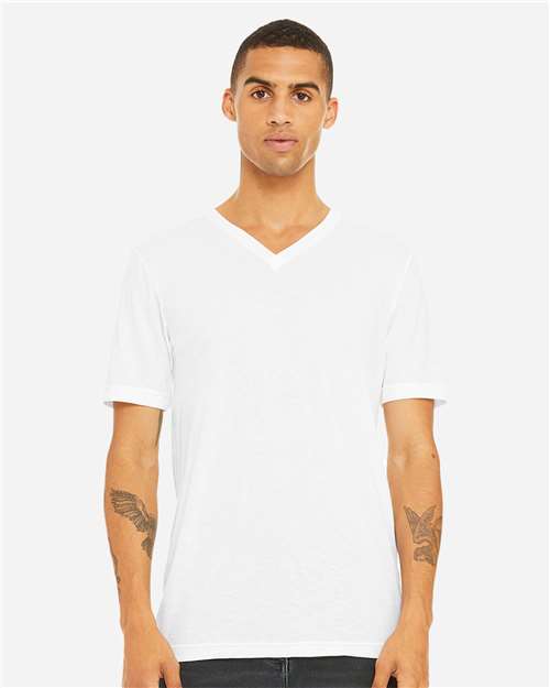 BELLA + CANVAS 3415 Solid White Triblend — on model front