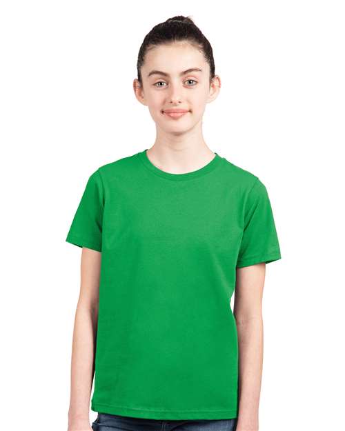 Next Level 3310 Kelly Green — on model front