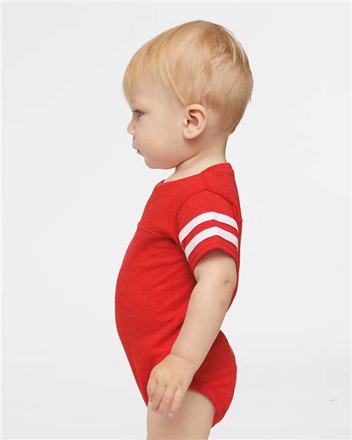 Rabbit Skins 4437 Vintage Red/ White — on model side