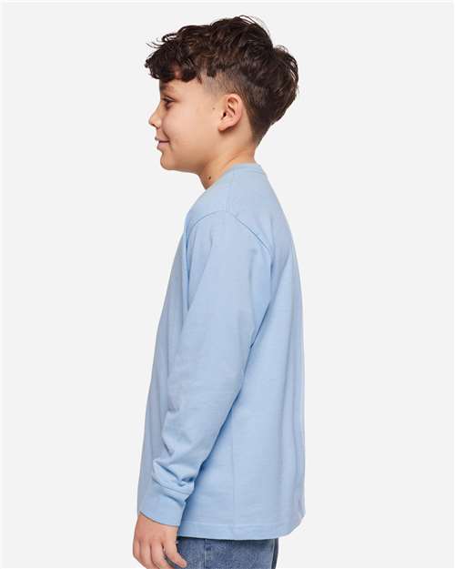LAT 6201 Light Blue — on model side