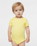 Rabbit Skins 4424 Butter — on model front