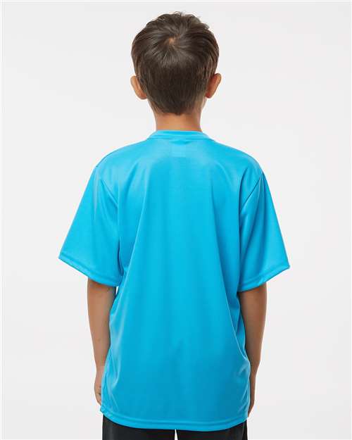 C2 Sport 5200 Electric Blue — on model back