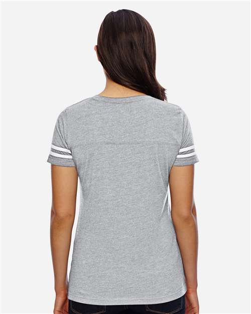 LAT 3537 Vintage Heather/ White — on model back