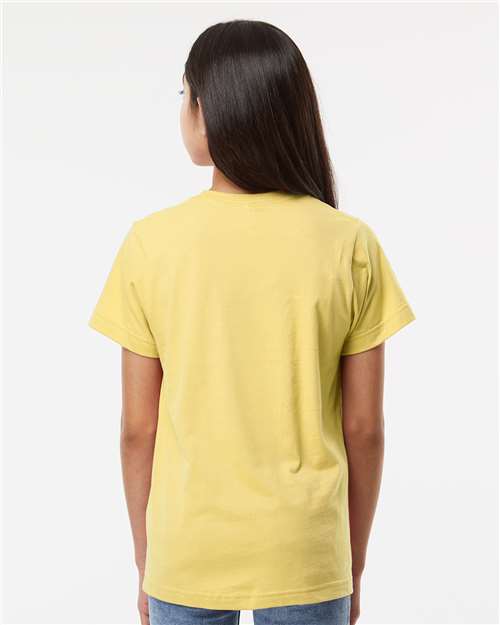 LAT 6101 Butter — on model back