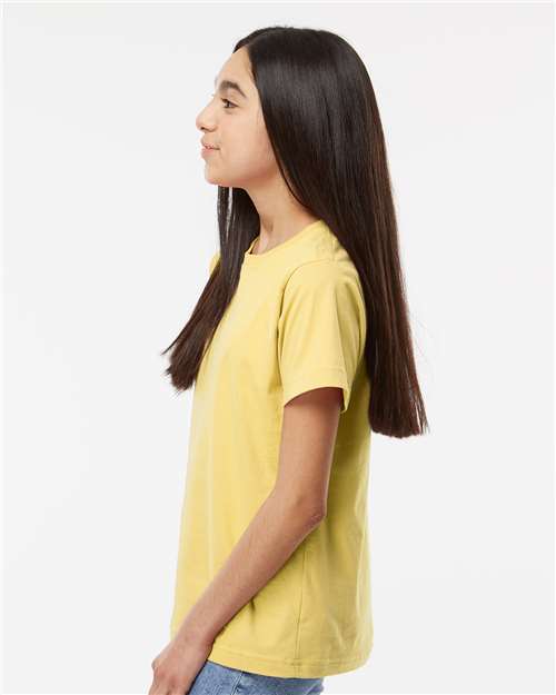 LAT 6101 Butter — on model side