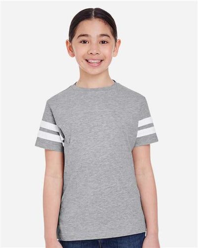 LAT 6137 Vintage Heather/ White — on model front