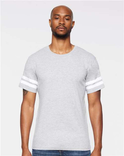 LAT 6937 Vintage Heather/ White — on model front