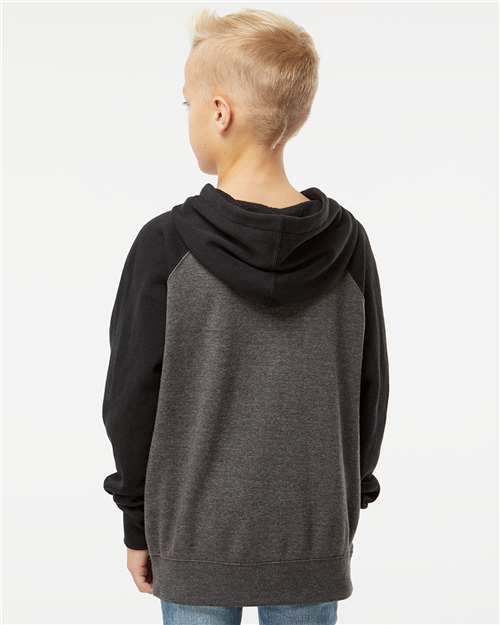 Independent Trading Co. PRM15YSB Carbon/ Black — on model back