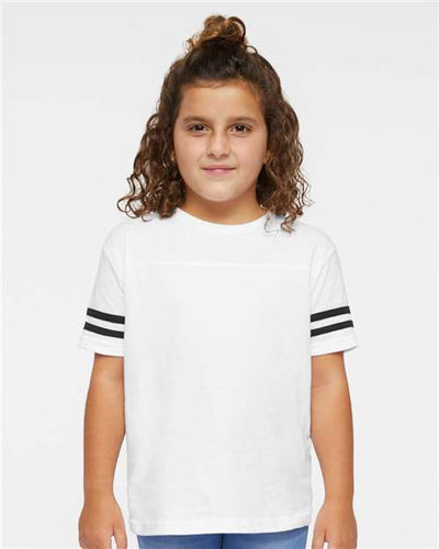 Rabbit Skins 3037 White Solid/ Black — on model front
