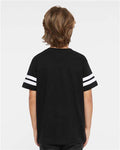 LAT 6137 Black Solid/ White — on model back