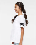 LAT 6137 White Solid/ Black — on model side