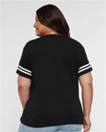 LAT 3537 Black Solid/ White — on model back