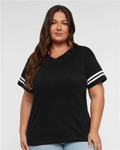 LAT 3537 Black Solid/ White — on model front