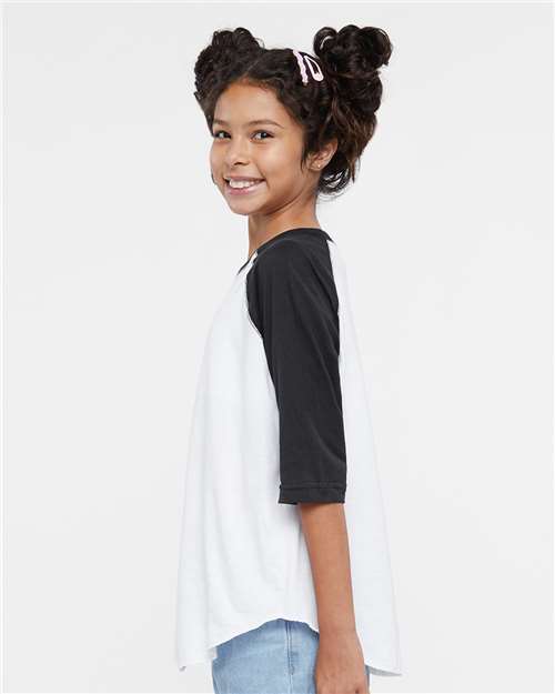 LAT 6130 White Solid/ Black — on model side