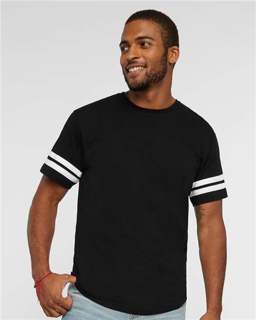 LAT 6937 Black Solid/ White — on model front