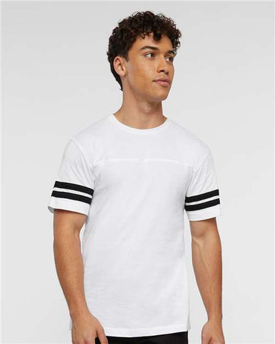 LAT 6937 White Solid/ Black — on model front