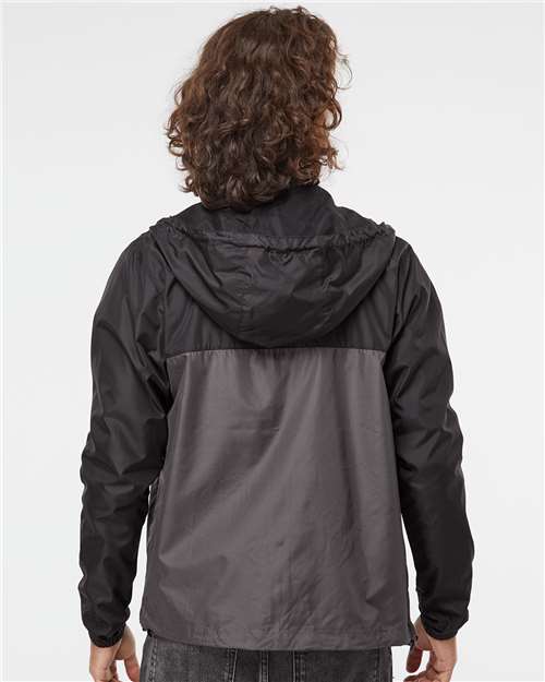 Independent Trading Co. EXP54LWZ Black/ Graphite — on model back