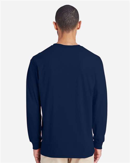 Gildan H400 Dark Navy — on model back