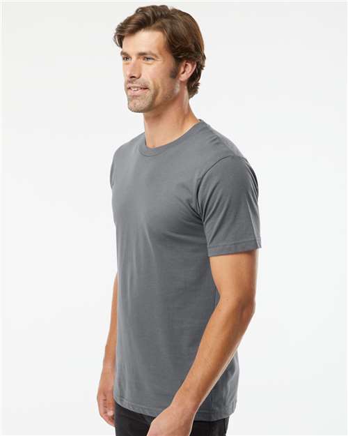 American Apparel 2001 Asphalt — on model side