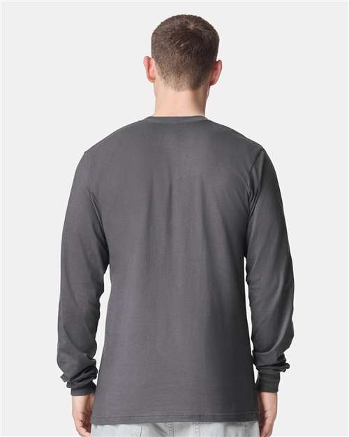 American Apparel 2007 Asphalt — on model back