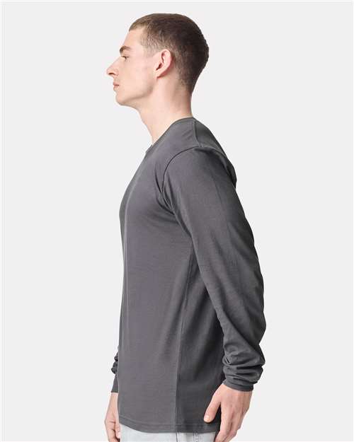 American Apparel 2007 Asphalt — on model side