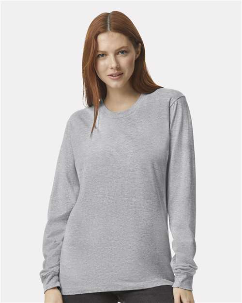 American Apparel 2007 Heather Grey — on model front