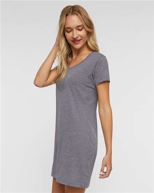 LAT 3522 Granite Heather — on model side