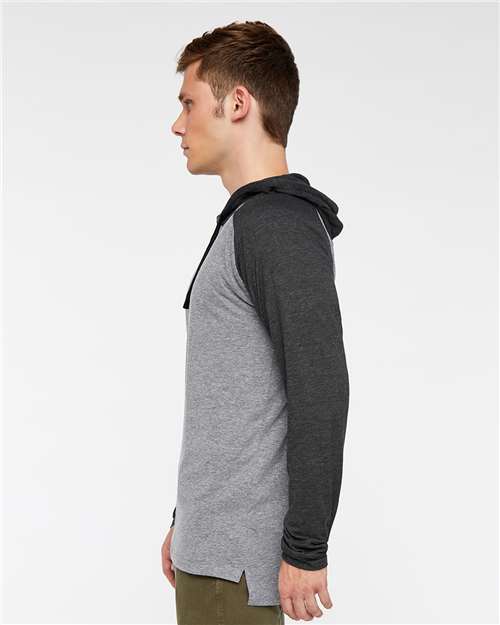LAT 6917 Granite Heather/ Vintage Smoke/ Black — on model side