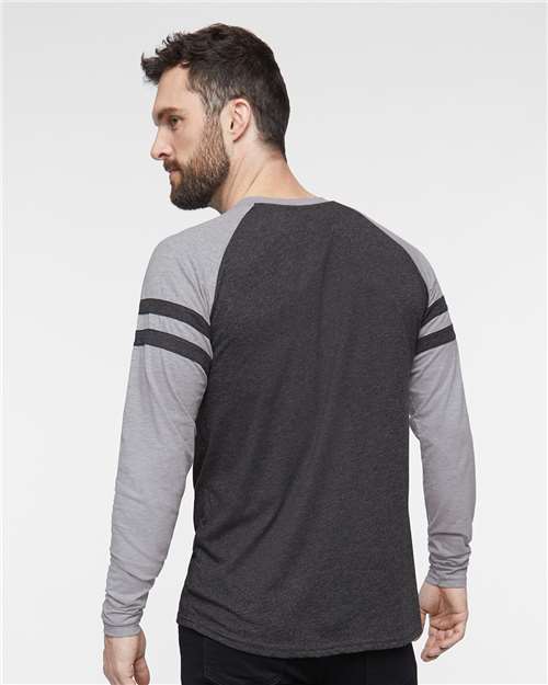 LAT 6934 Vintage Smoke/ Vintage Heather — on model back