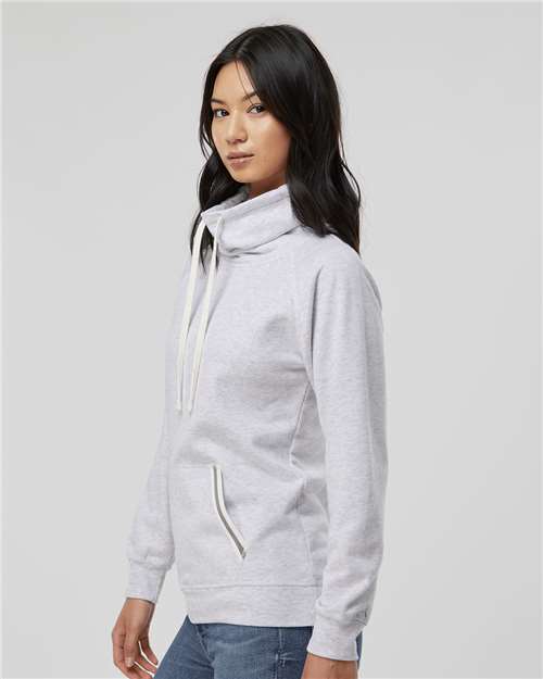 J. America 8653 Ash — on model side