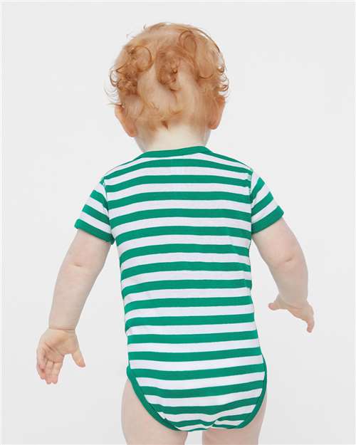 Rabbit Skins 4400 Kelly/ White Stripe — on model back