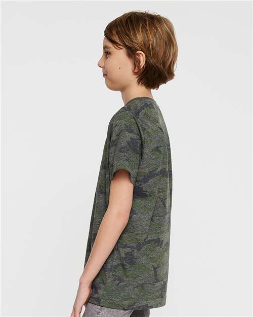 LAT 6101 Vintage Camo — on model side