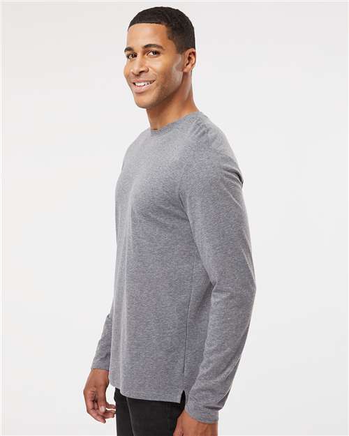 LAT 6918 Granite Heather — on model side