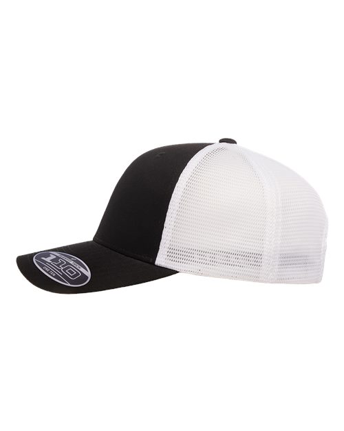 Flexfit 110M Black/ White — direct side